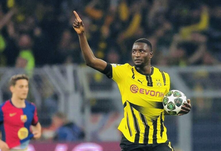 Serhou Guirassy entre un peu plus dans l’histoire de Dortmund