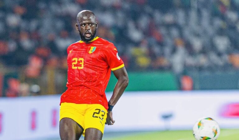 MERCATO : Abdoulaye Touré dans le viseur de Fenerbahçe !