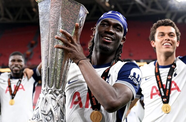 Europa League : Yves Bissouma entre dans l’histoire avec Tottenham
